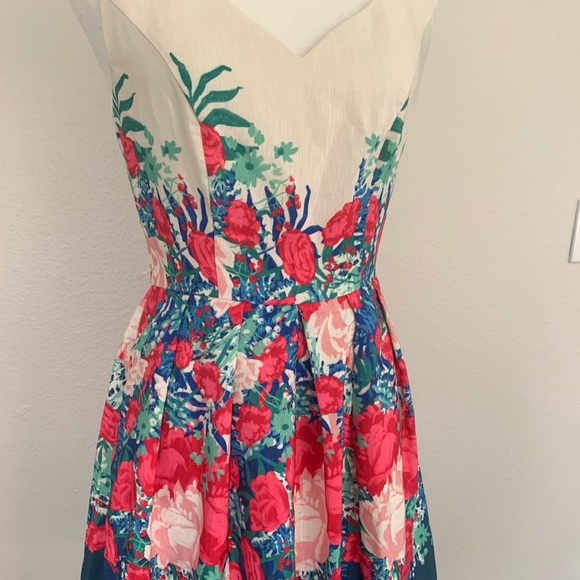 ModCloth Floral Dress (SOLD) - Picture 4 of 5